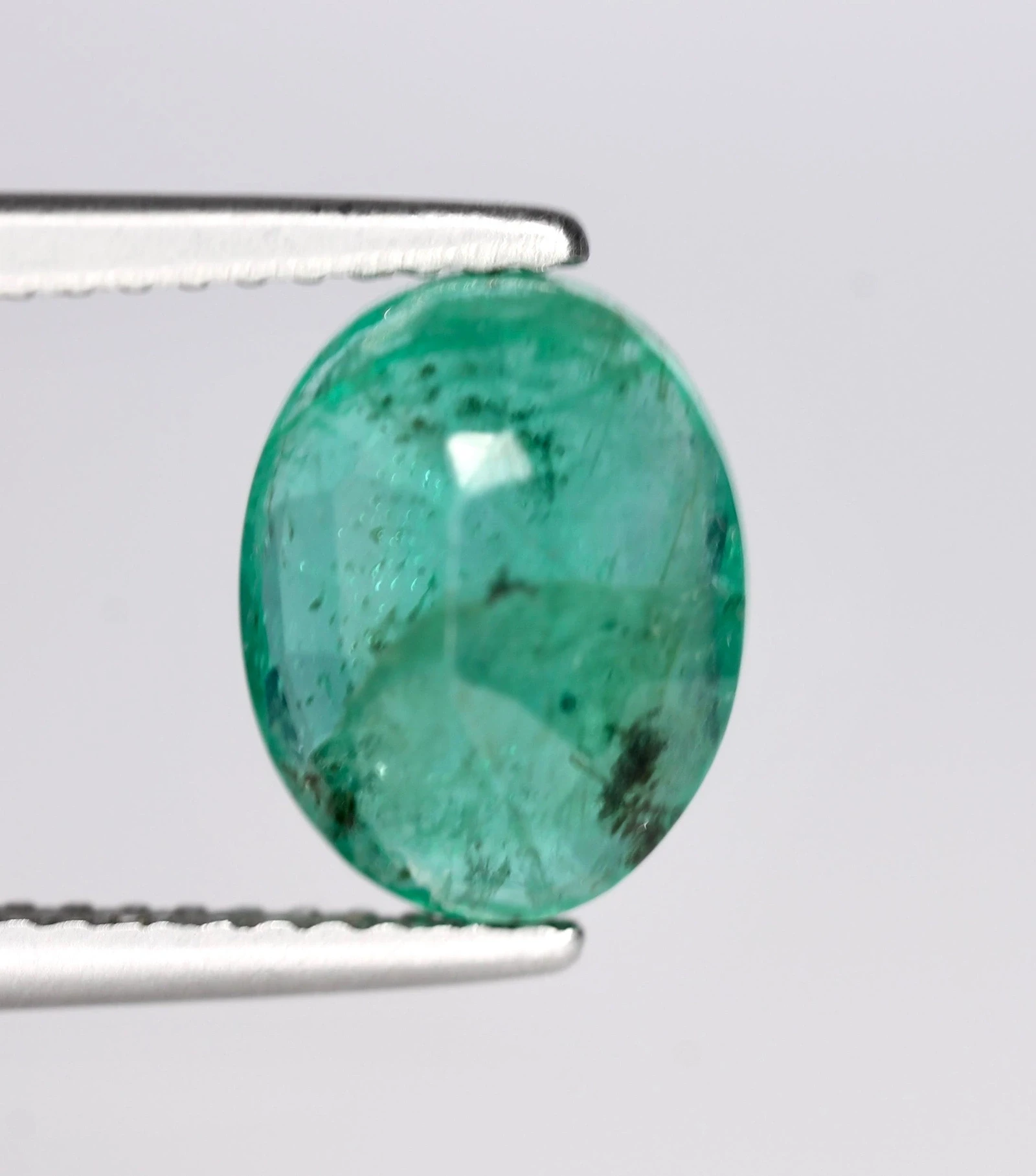 Sapphire 50ct — view 2
